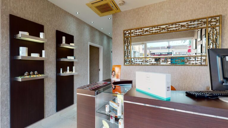 Crawley-Beauty-Salon-08032022_232734